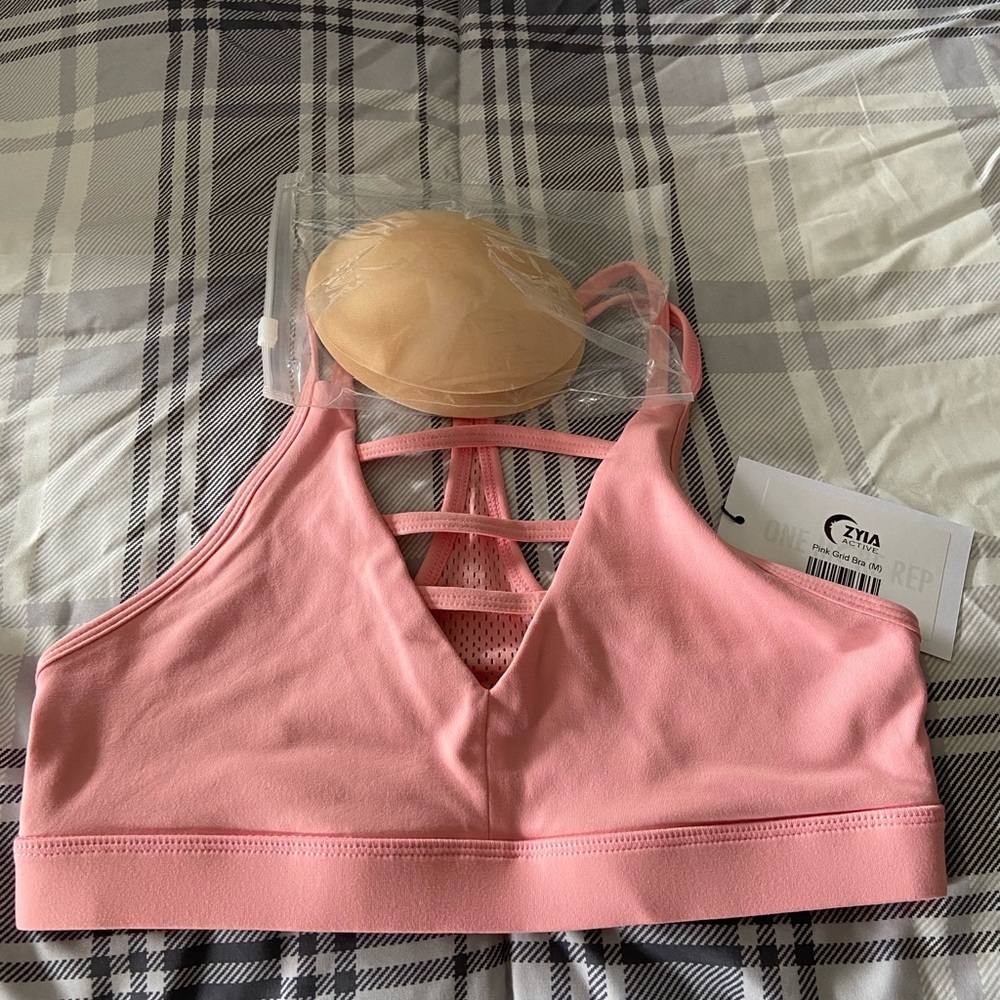 BNWT zyia grid bra